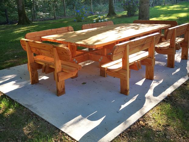 Table royale en Douglas massif